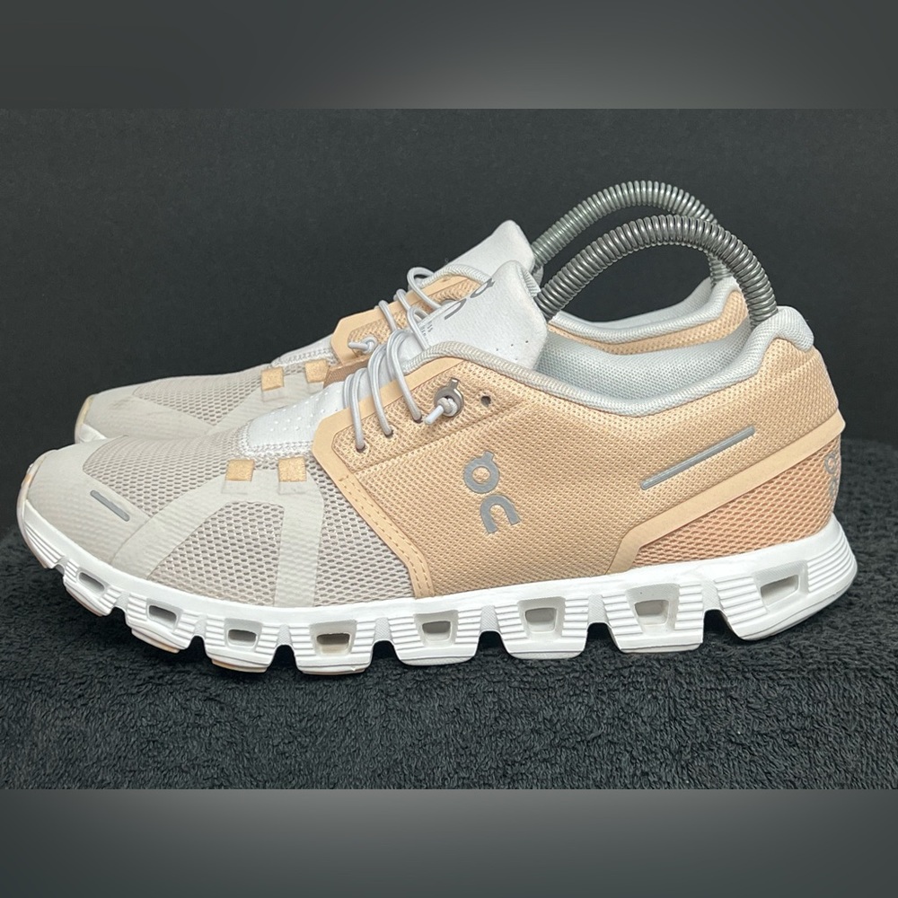Women’s On Running Cloud 5 Fuse 'Savannah Pearl' 68.98805 SIZE 9 LIKE NEW